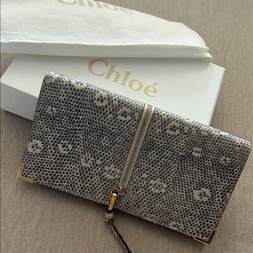 Chloe Gray and Black Wallet - Picture 1 of 17
